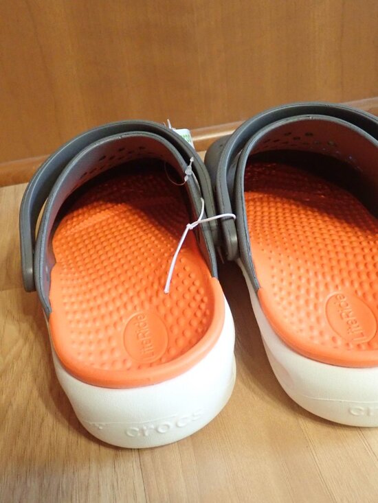 Sandals_&_Flip_Flops